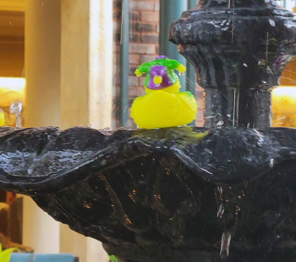Port Orleans French Quarter - fountain duck