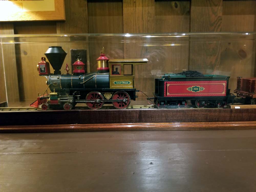 Boulder Ridge Villas train room 2