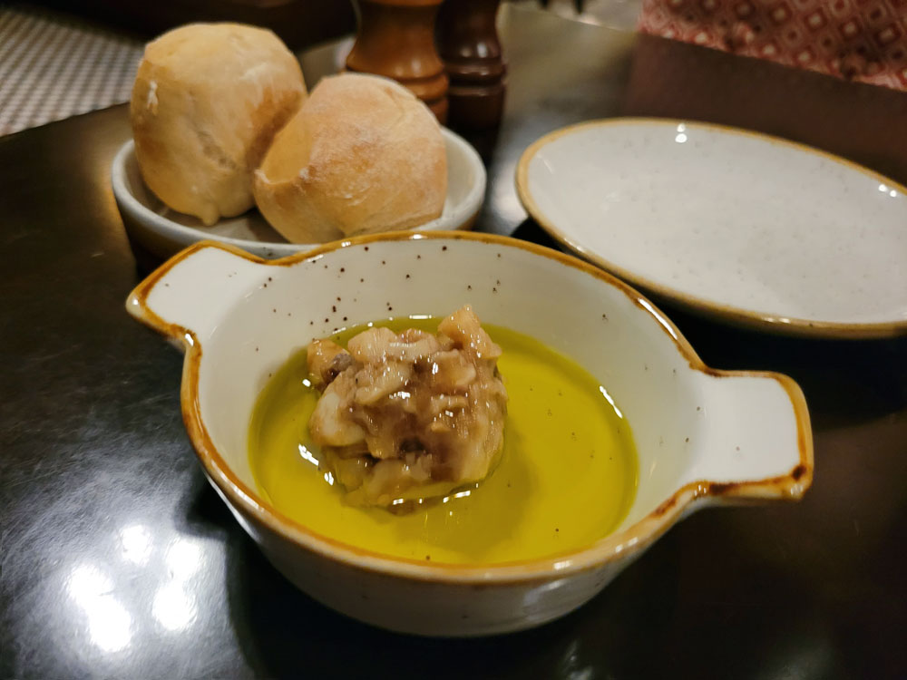 Trattoria al Forno bread and garlic dip