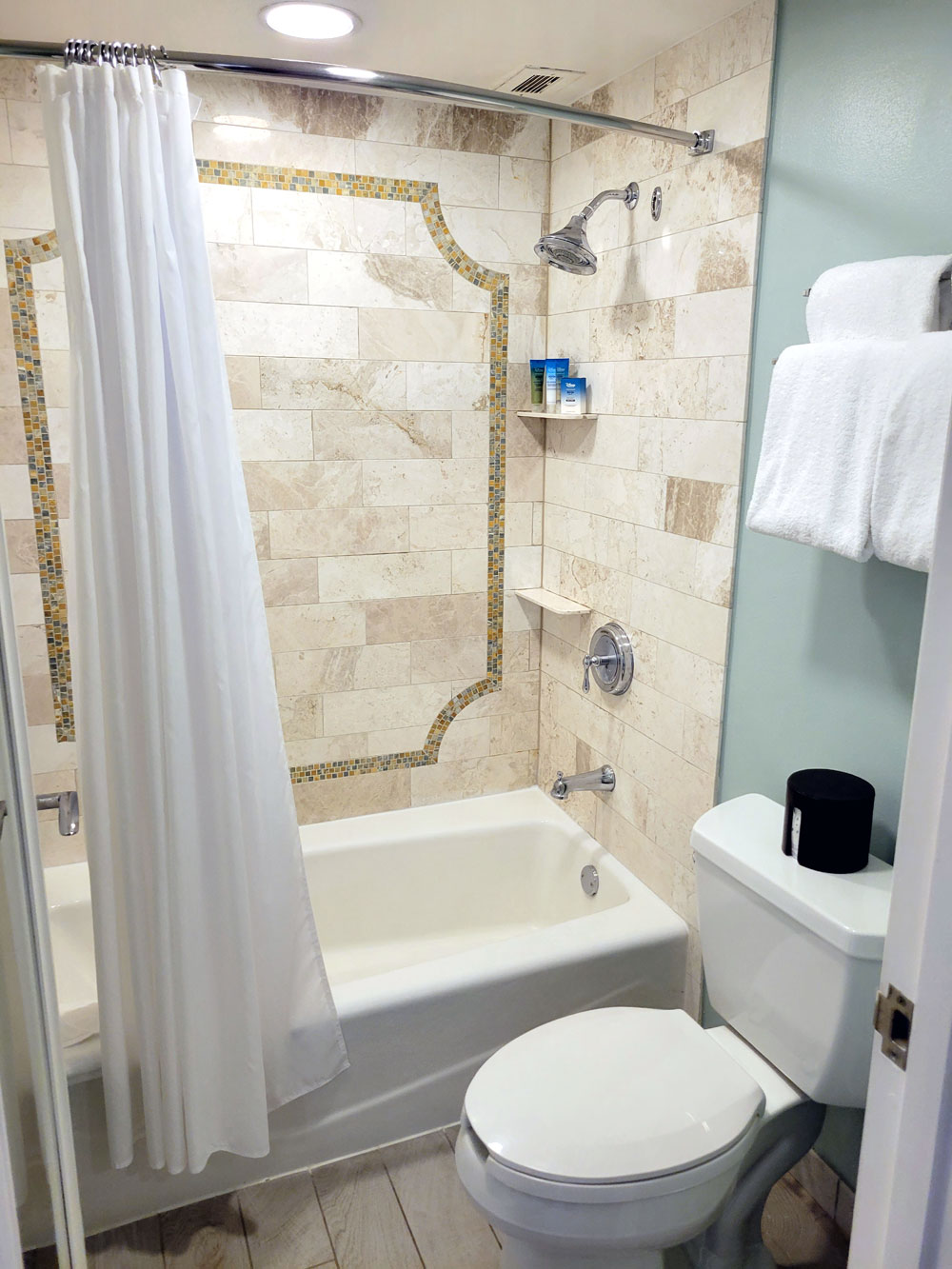 Beach Club Resort Room 4