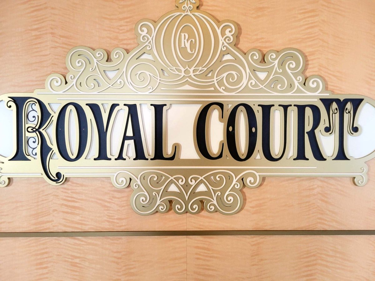 Dinner at Royal Court Was Not the&nbsp;Greatest.