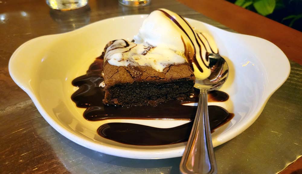 Maya Grill brownie
