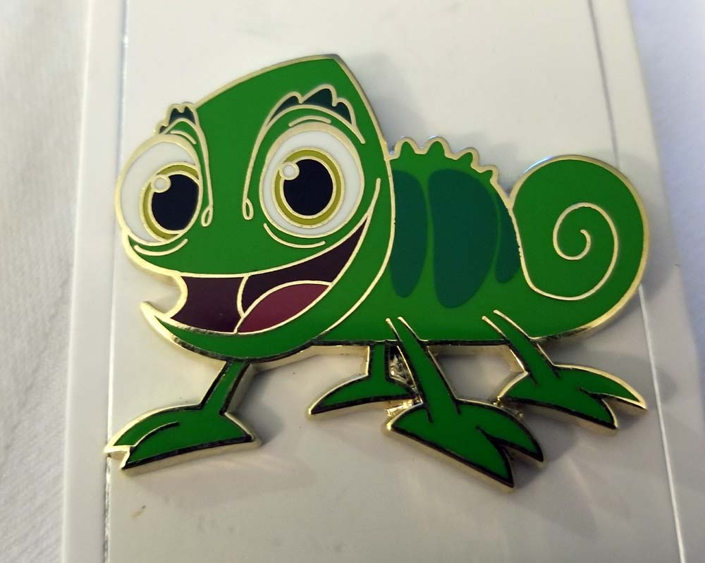 Pascal Disney pin