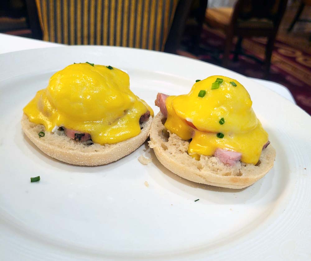 Disney Fantasy Breakfast and the Beautiful Eggs Benedict 4