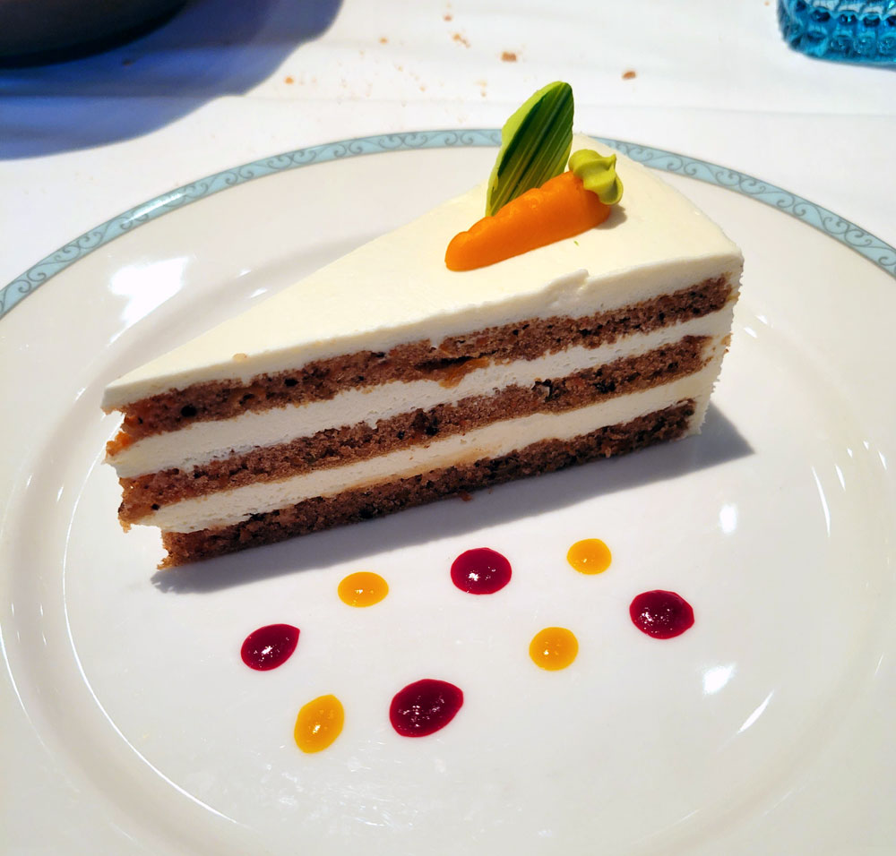 Disney Wish Arendelle lunch dessert