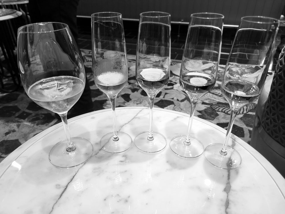 Champagne tasting group b&w