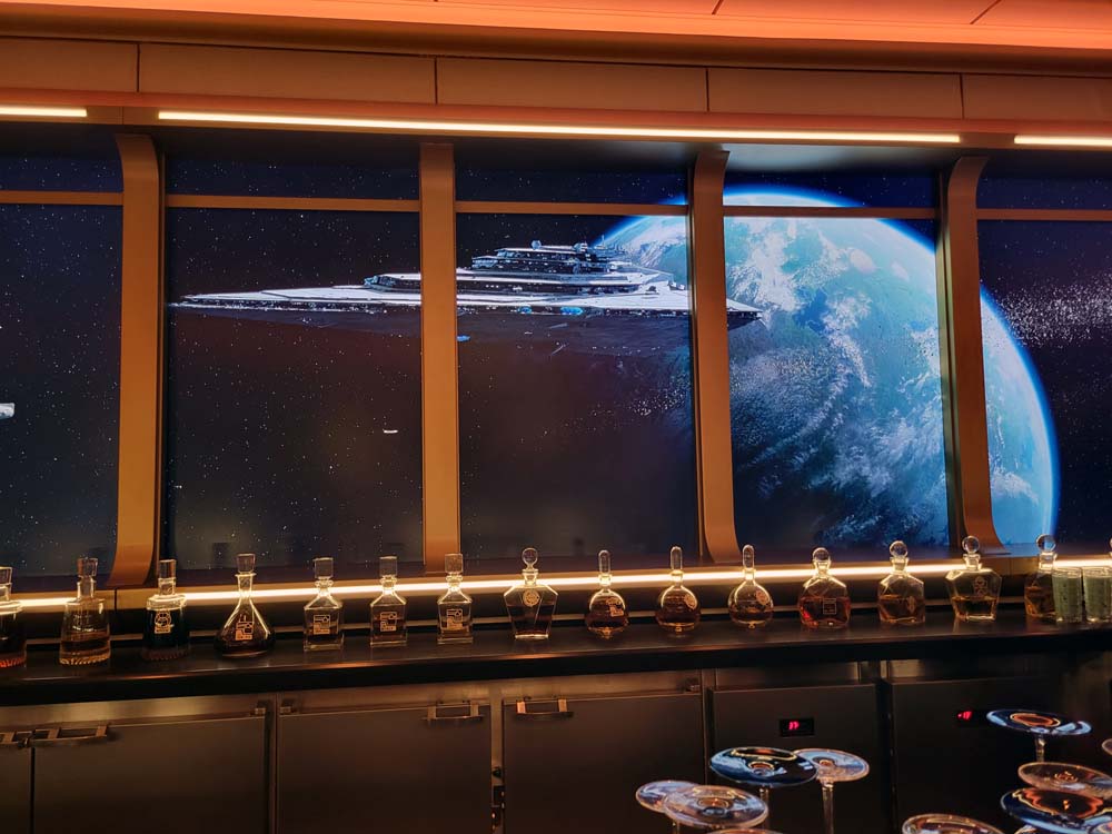 Star Wars Hyperspace Lounge window 3