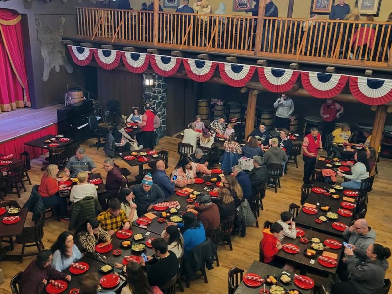 Dining in the Balcony – Hoop-De-Doo Musical Revue For&nbsp;Introverts!