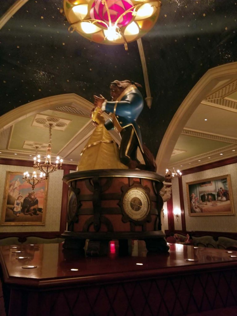 Be Our Guest Restaurant statue