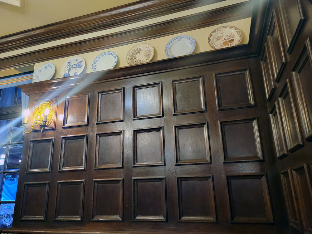 Rose and Crown Restaurant Interior Side